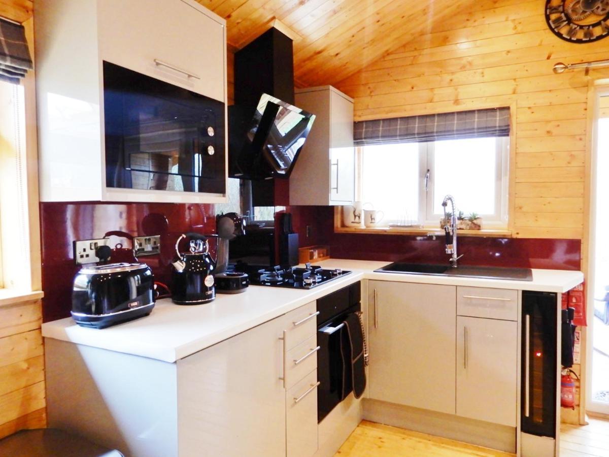 Balmoral Studio Lodge Ellesmere Bagian luar foto